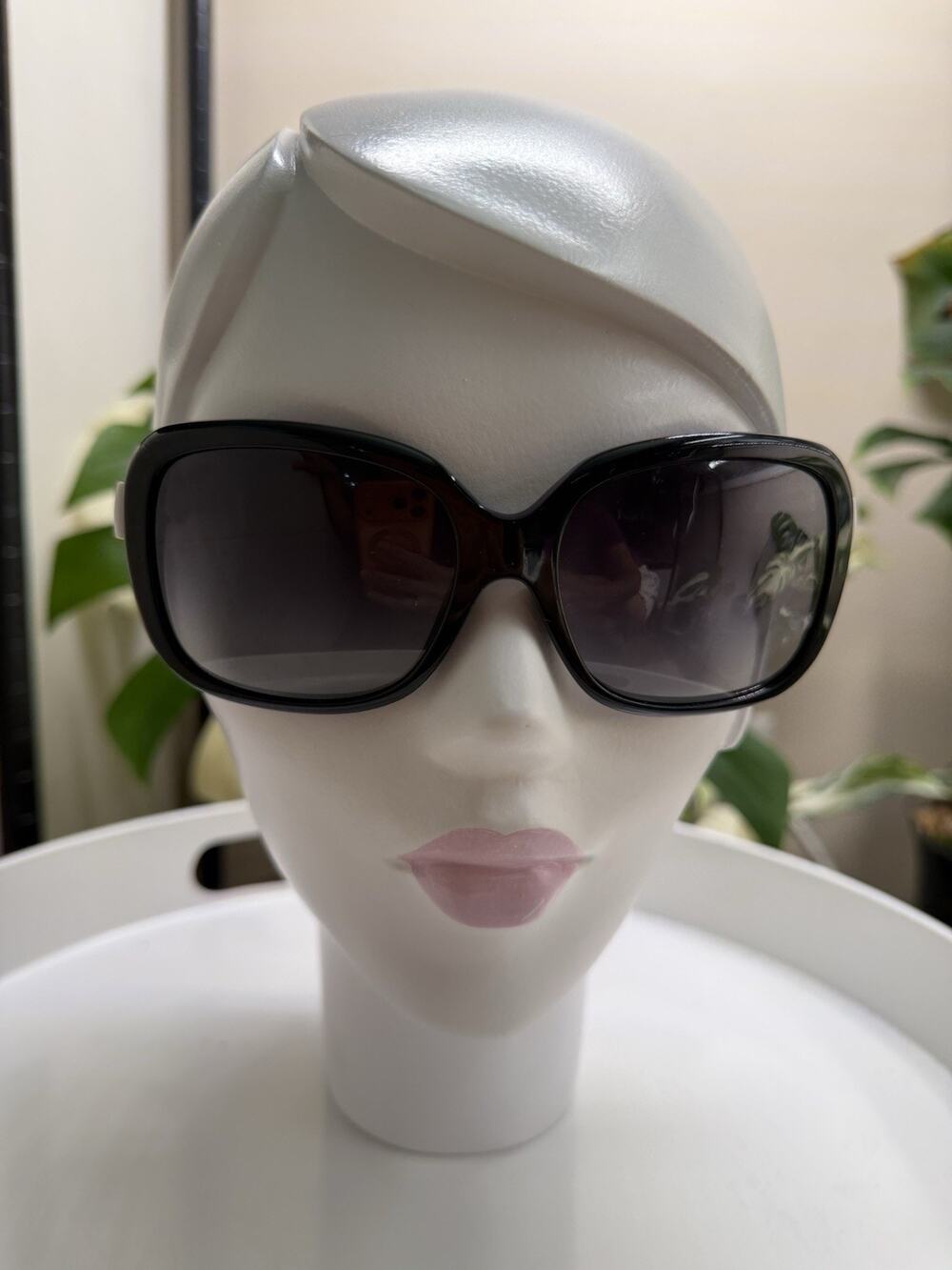 CHANEL Bow Sunglasses 5171-C Black w/ White Bow CC Logo – 60mm